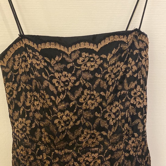 Ballet style - Black and Gold Lace Dress - Picture 2 of 10